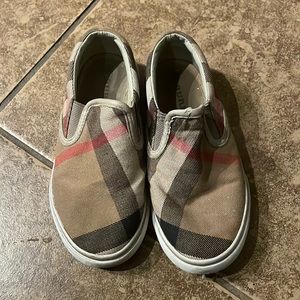 Burberry kids 28/11.5